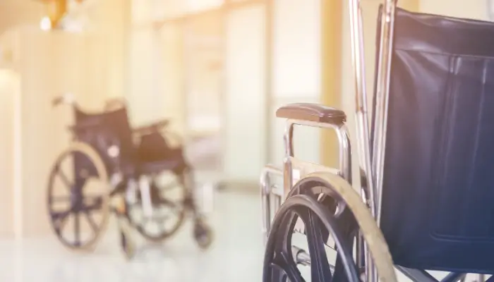 O que preciso saber antes de comprar uma cadeira de rodas